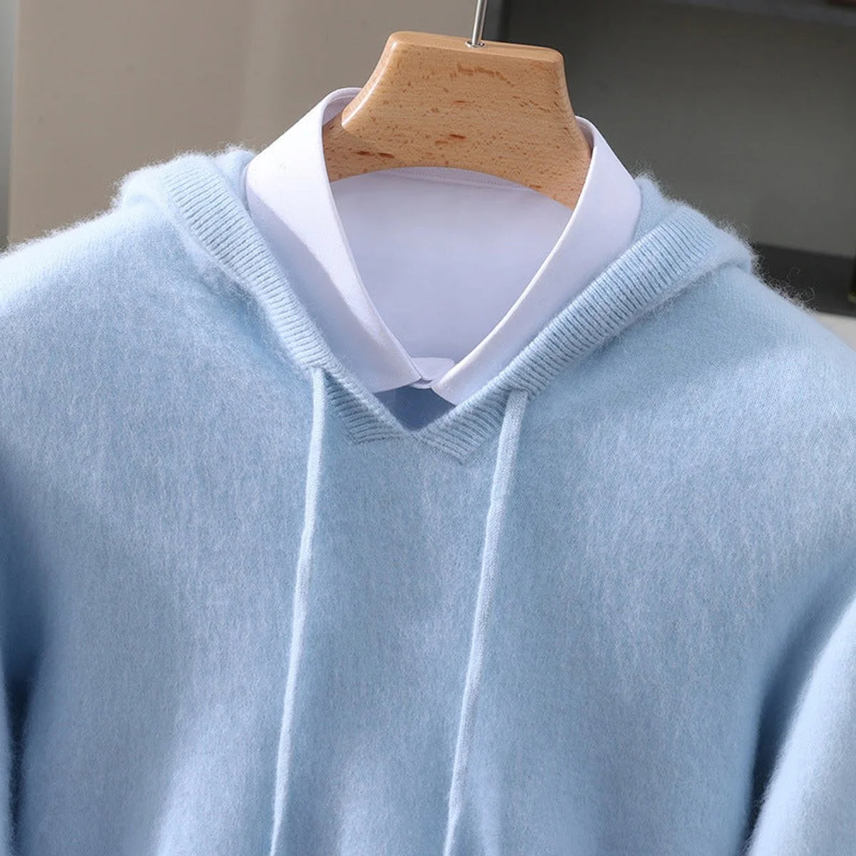 Men's Hooded Cashmere Pullover with Adjustable Drawstring for Versatile Wear 5