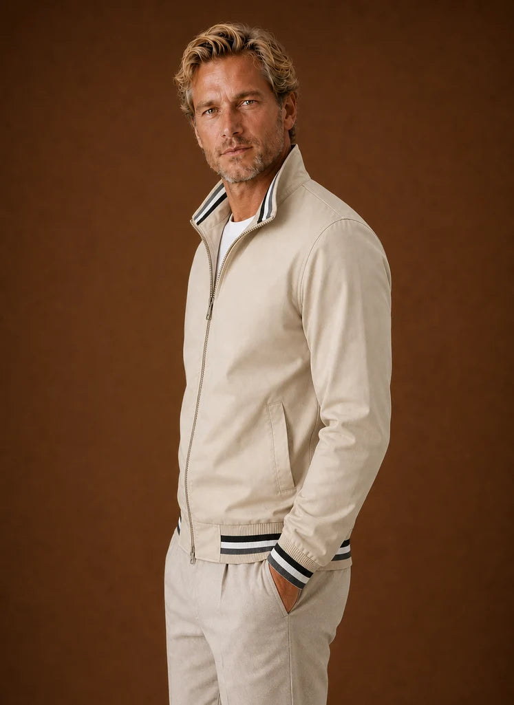 Men's Lightweight Bomber Jacket with Zip-Front Closure for Casual Layering 1