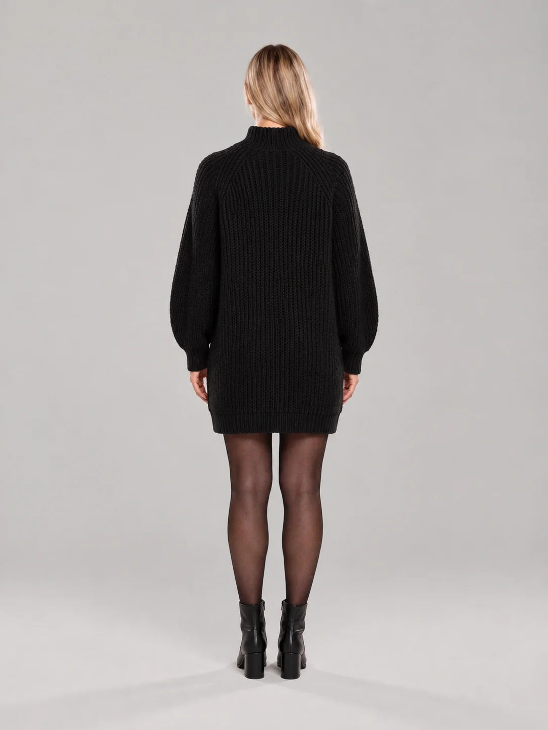 Oversized Rib-Knit Turtleneck Sweater with Stretch Fabric 6