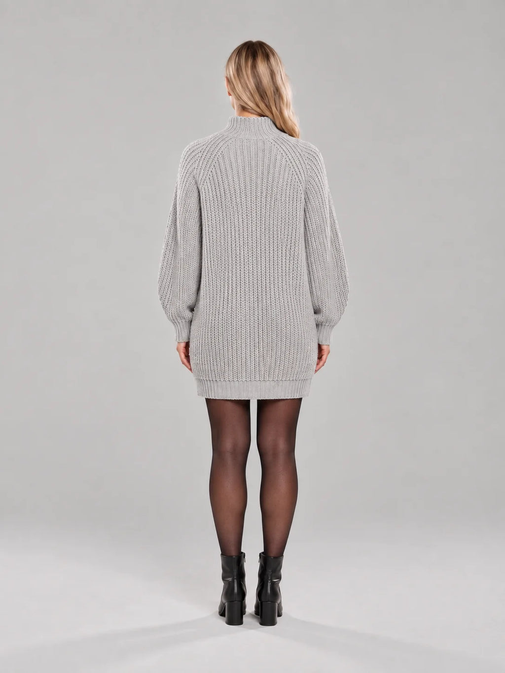 Oversized Rib-Knit Turtleneck Sweater with Stretch Fabric 8
