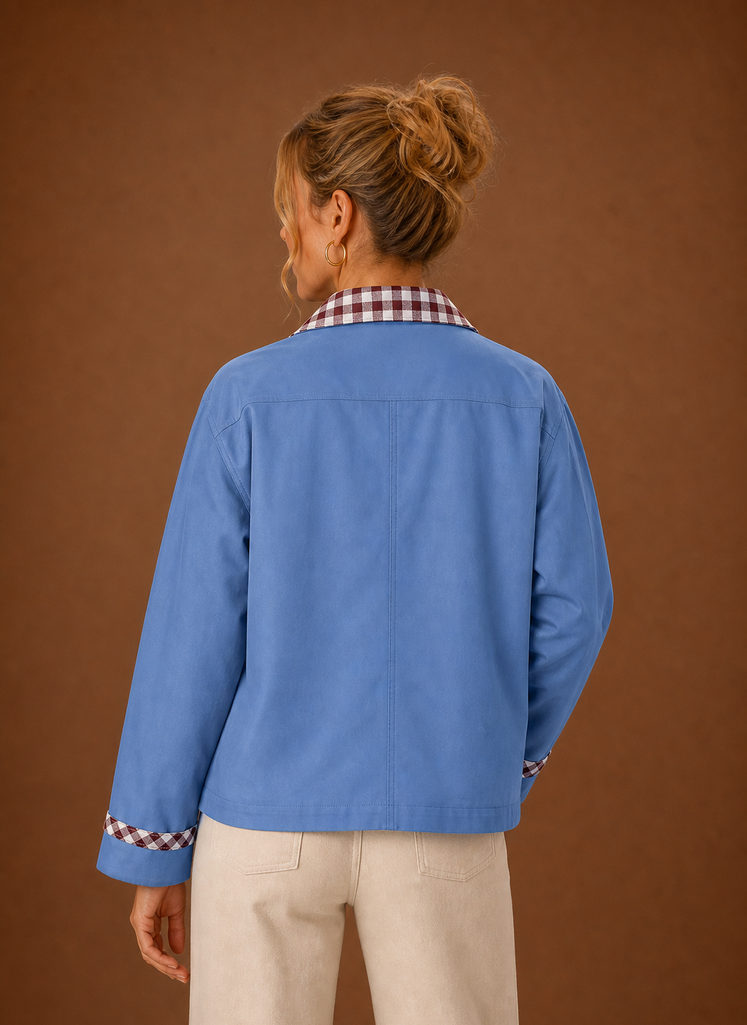Relaxed fit women's jacket featuring a stylish checked collar and cuffs, perfect for casual outfits and layering in any season. 7