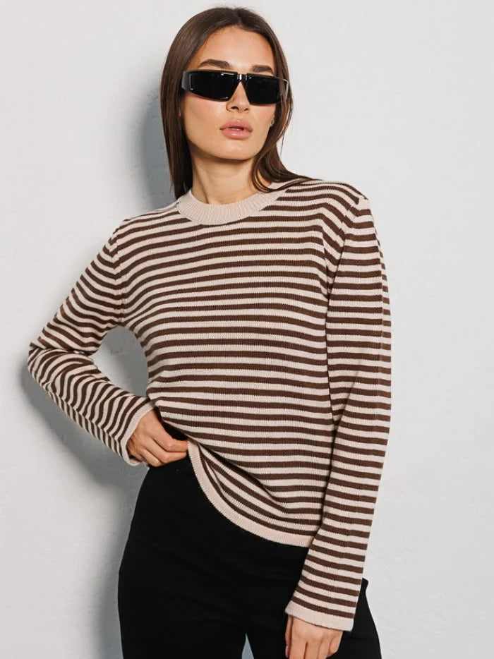 Striped Round Neck Women's Sweater in Soft, Comfortable Fabric 4