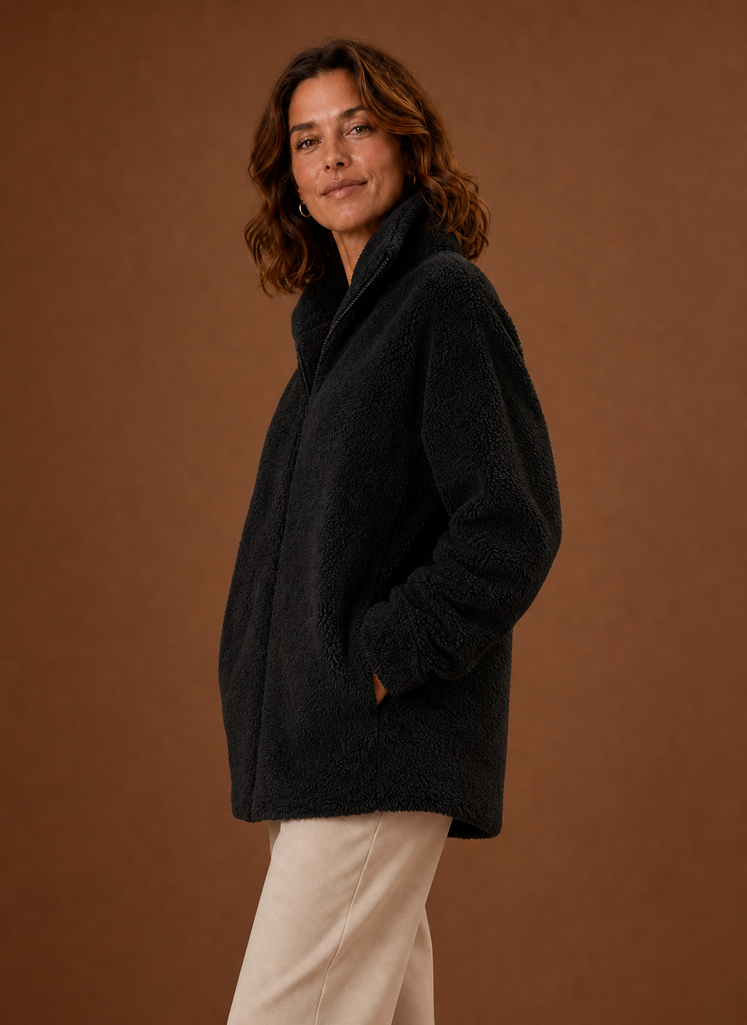 Women's Fleece Sherpa Zip-Up Jacket with High Collar in cozy fabric, perfect for cold weather, featuring a stylish design and warm insulation. 4