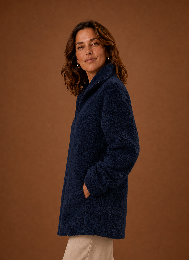 Women's Fleece Sherpa Zip-Up Jacket with High Collar in cozy fabric, perfect for cold weather, featuring a stylish design and warm insulation. 7