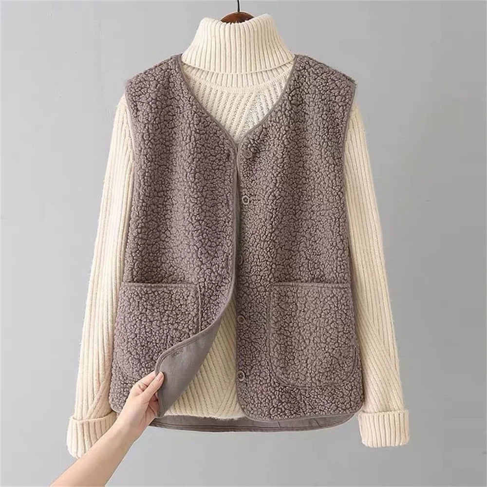 Women's Warm Cotton Bodywarmer with Button Closure and Pockets 1