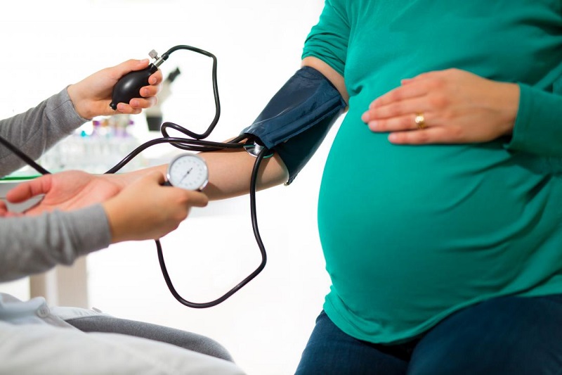 چرا بیماران قلبی نباید باردار شوند؟ 