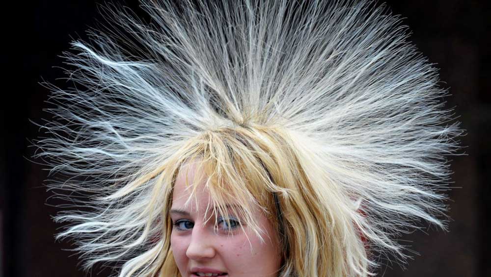 الکتریسیته مو چیست و چطور درمان می شود